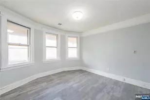 51 Maple St, Garfield, NJ 07026 - Photo 9