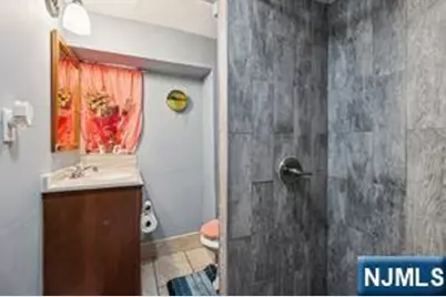 46-48 Osborne, Newark, NJ 07108 - Photo 7