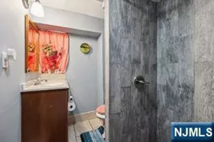 46-48 Osborne, Newark, NJ 07108 - Photo 7