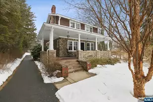 138 Chestnut Ridge Rd, Saddle River, NJ 07458 - Photo 5