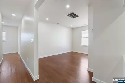 824 George Street 2nd Floor #2nd floor, Plainfield, NJ 07062 - Photo 5