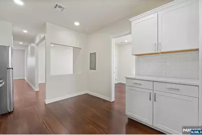 824 George Street 2nd Floor #2nd floor, Plainfield, NJ 07062 - Photo 9