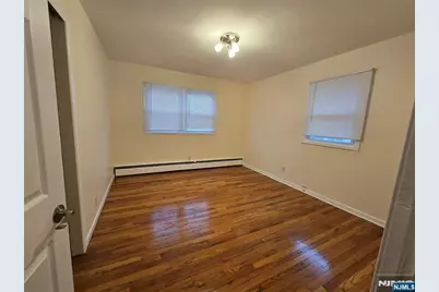 261 Twisby Place, Englewood, NJ 07631 - Photo 5