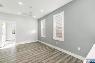 47 Aldine St, Newark, NJ 07112 - Photo 3