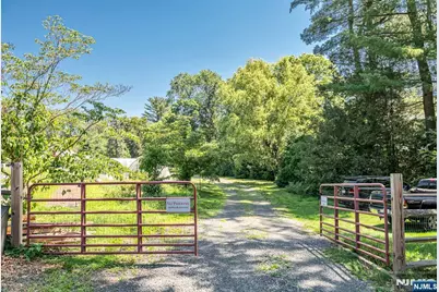 681 Closter Dock Road, Closter, NJ 07624 - Photo 39