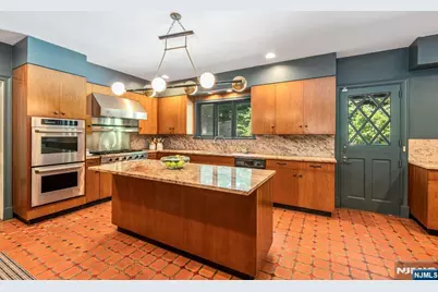 681 Closter Dock Road, Closter, NJ 07624 - Photo 9