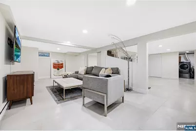 15 Kings Court, Woodcliff Lake, NJ 07677 - Photo 29