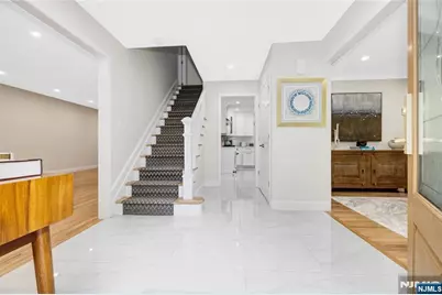 15 Kings Court, Woodcliff Lake, NJ 07677 - Photo 5