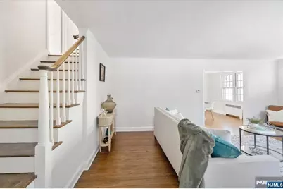 364 Owen Avenue, Fair Lawn, NJ 07410 - Photo 5