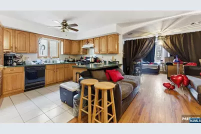 597 5th Street, Newark, NJ 07107 - Photo 5