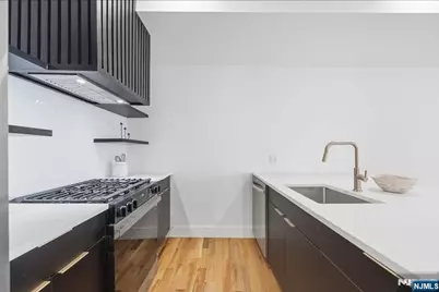 221 Clerk Street 2 #2, Jersey City, NJ 07305 - Photo 3