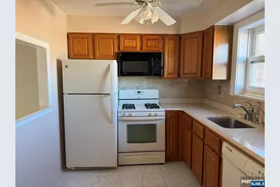 2-18 Virginia Drive B #B, Fair Lawn, NJ 07410 - Photo 7