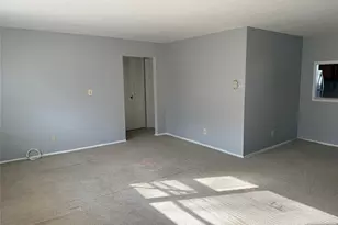 2-18 Virginia Dr B, Fair Lawn, NJ 07410 - Photo 5