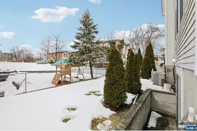 1561 Anderson Avenue, Fort Lee, NJ 07024 - Photo 39