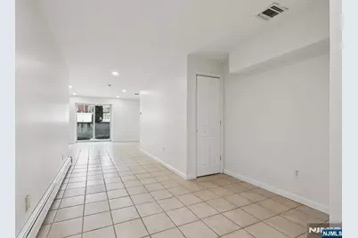 1561 Anderson Avenue, Fort Lee, NJ 07024 - Photo 35