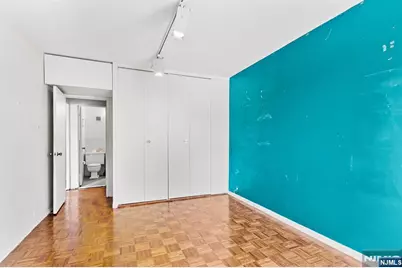 1 Horizon G2 #G2, Fort Lee, NJ 07024 - Photo 13