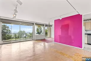 1 Horizon G2, Fort Lee, NJ 07024 - Photo 5