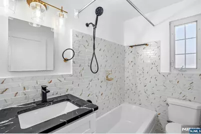 63 W Hudson B5 #B5, Englewood, NJ 07631 - Photo 5