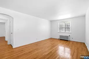 63 W Hudson B5, Englewood, NJ 07631 - Photo 9