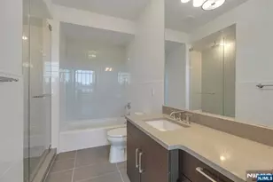 9 Somerset Ln 106, Edgewater, NJ 07020 - Photo 15