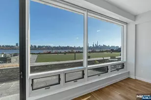 9 Somerset Ln 106, Edgewater, NJ 07020 - Photo 3