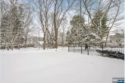 78 Woodmont Drive, Woodcliff Lake, NJ 07677 - Photo 23