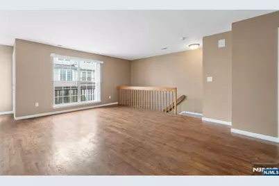 557 Ridge Lane 4220 #4220, Fort Lee, NJ 07024 - Photo 3