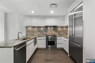 320 Adolphus Ave 604, Cliffside Park, NJ 07010 - Photo 7