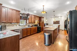 238 Park Ave, Teaneck Township, NJ 07666 - Photo 13