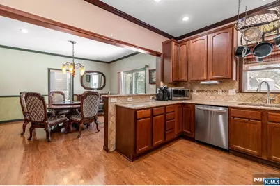 238 Park Avenue, Teaneck Township, NJ 07666 - Photo 11