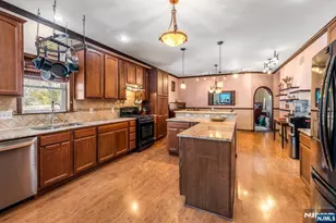 238 Park Ave, Teaneck Township, NJ 07666 - Photo 9