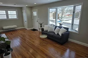 351 Woodcrest Pl, Saddle Brook Township, NJ 07663 - Photo 5