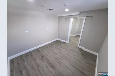 351 Woodcrest Place, Saddle Brook Township, NJ 07663 - Photo 23