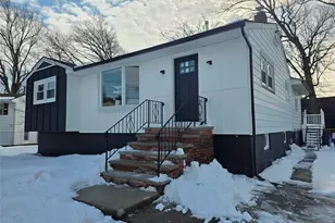 351 Woodcrest Pl, Saddle Brook Township, NJ 07663 - Photo 1