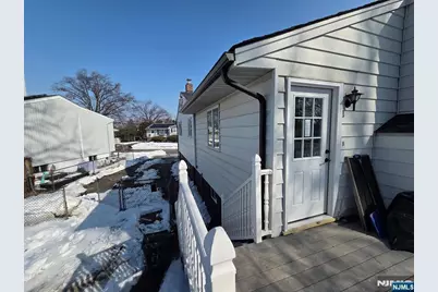 351 Woodcrest Place, Saddle Brook Township, NJ 07663 - Photo 31