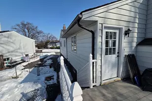 351 Woodcrest Pl, Saddle Brook Township, NJ 07663 - Photo 31