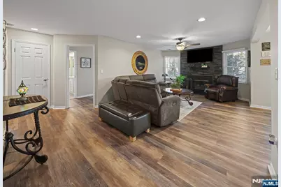 56 Quartz Lane 56 #56, Paterson, NJ 07501 - Photo 3