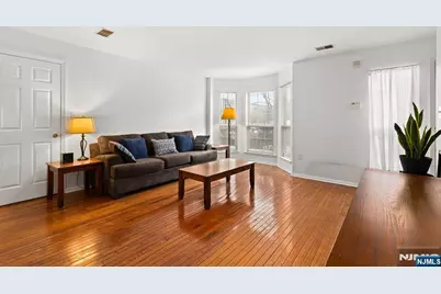 50 Pine Street 9G #9G, Montclair, NJ 07042 - Photo 1