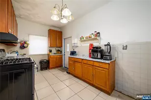 527 Cary St, Orange, NJ 07050 - Photo 9