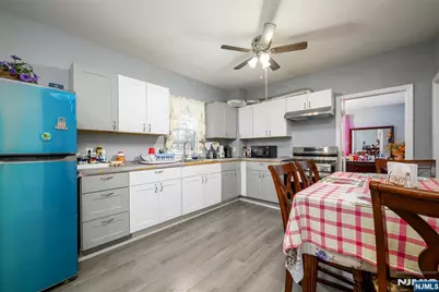 527 Cary Street, Orange, NJ 07050 - Photo 21