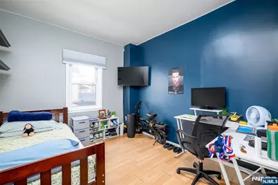 527 Cary Street, Orange, NJ 07050 - Photo 7