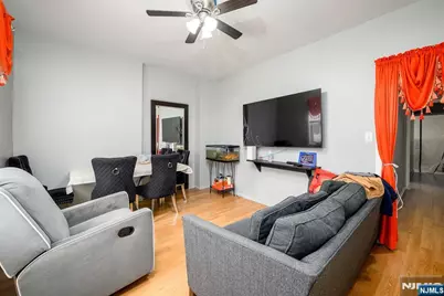 527 Cary Street, Orange, NJ 07050 - Photo 5