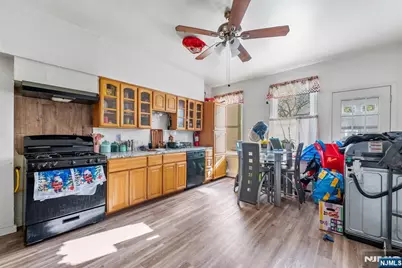 206 N 6th Street, Prospect Park, NJ 07508 - Photo 23