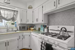 149 Allen St, Hackensack, NJ 07601 - Photo 19