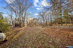 81 Vreeland Ave, Midland Park, NJ 07432 - Photo 3