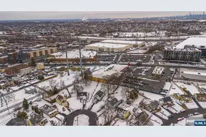 180 Beech Street, Belleville, NJ 07109 - Photo 31