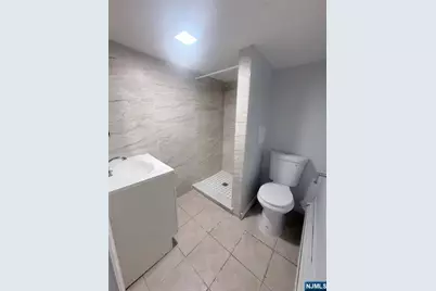 376 6th Street Br #BR, Newark, NJ 07107 - Photo 5