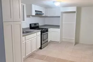 376 6th Street Bl, Newark, NJ 07107 - Photo 3