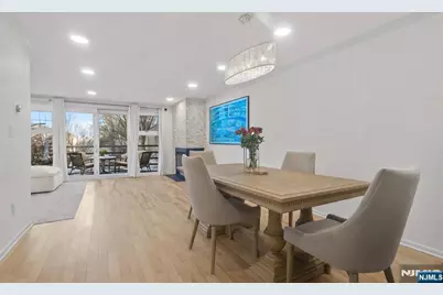 21 Grand Cove Way, Edgewater, NJ 07020 - Photo 9