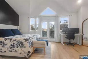 21 Grand Cove Way, Edgewater, NJ 07020 - Photo 17